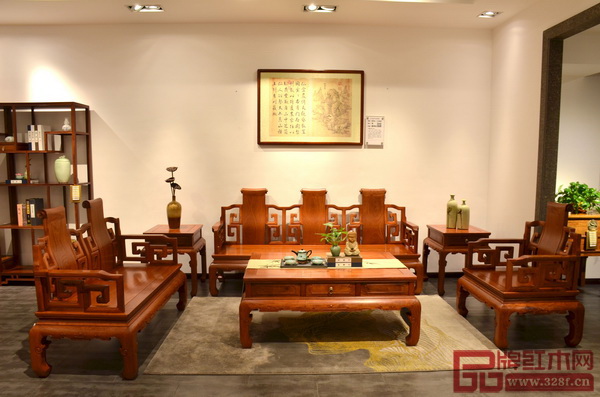 中山市伍氏大觀園家具有限公司 《小卷書沙發(fā)》