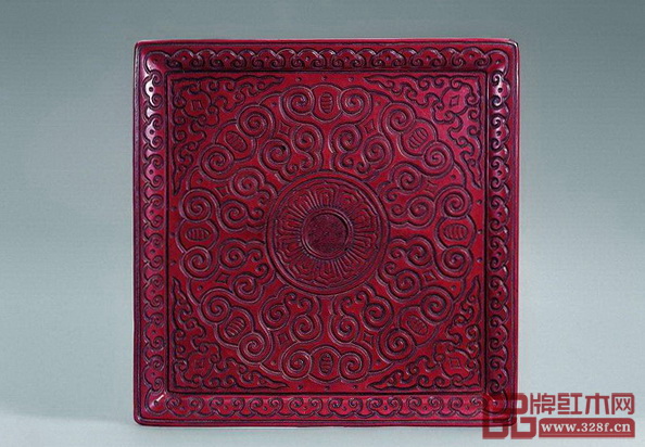 清代 剔紅靈芝云紋方盤 清代 剔紅靈芝云紋方盤
