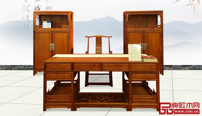 東成紅木“云工獎(jiǎng)·金獎(jiǎng)”作品《大果紫檀明式經(jīng)典書臺(tái)》