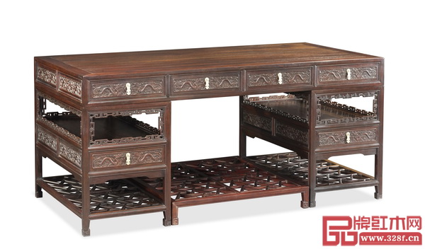 太和木作《紫檀云龍寫字臺》 太和木作《紫檀云龍寫字臺》
