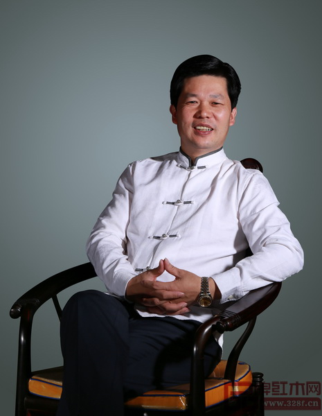 中山東成紅木董事長(zhǎng)張錫復(fù) 中山東成紅木董事長(zhǎng)張錫復(fù)