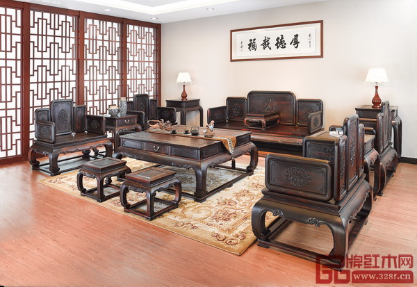 伍氏大觀園——《老撾大紅酸枝洋花寶座沙發(fā)》 伍氏大觀園——《老撾大紅酸枝洋花寶座沙發(fā)》