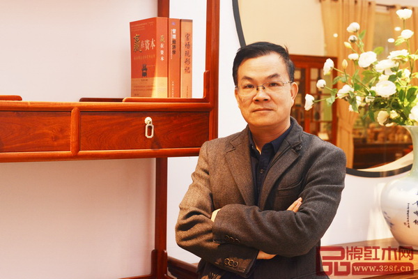 新會雄業(yè)家具有限公司董事長鐘超雄 新會雄業(yè)家具有限公司董事長鐘超雄