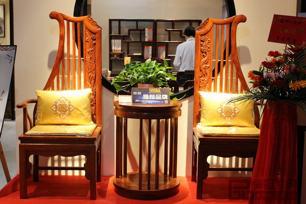 龍博士家具《龍鳳椅》