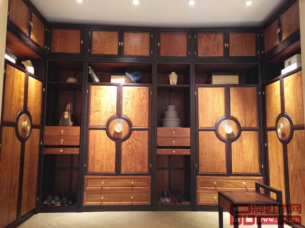 憶古軒2018中山紅博會展廳（“世珀”當(dāng)代東方家具）