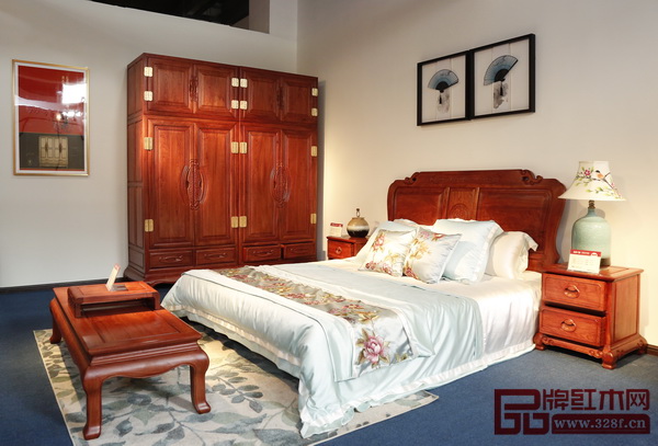 順泰軒展廳內(nèi)一角 順泰軒展廳內(nèi)一角