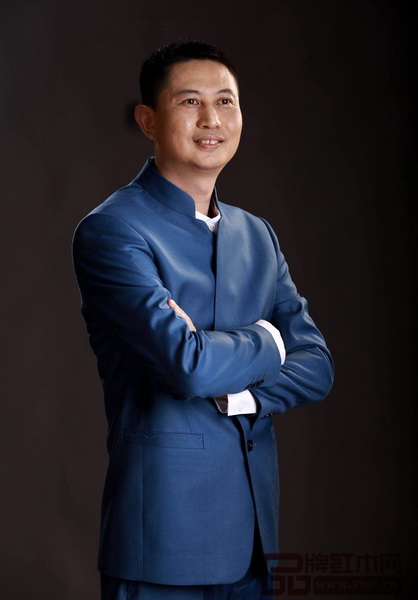 中山市紅古軒家具有限公司品牌創(chuàng)始人、中山市家具商會會長吳赤宇 中山市紅古軒家具有限公司品牌創(chuàng)始人、中山市家具商會會長吳赤宇