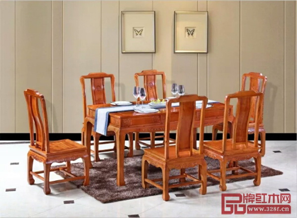 紅天下——清風(fēng)如藝餐臺(tái) 紅天下——清風(fēng)如藝餐臺(tái)