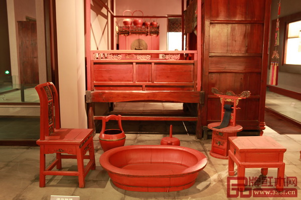 圖4內(nèi)房洗浴場景擺設(shè)