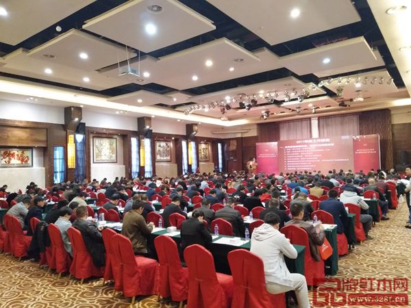 東陽(yáng)市紅木家具行業(yè)協(xié)會(huì)第二屆第四次會(huì)員代表大會(huì)現(xiàn)場(chǎng) 東陽(yáng)市紅木家具行業(yè)協(xié)會(huì)第二屆第四次會(huì)員代表大會(huì)現(xiàn)場(chǎng)