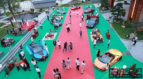 “首屆國(guó)壽紅木工廠直購(gòu)節(jié)”在國(guó)壽紅木藝術(shù)館隆重舉行 “首屆國(guó)壽紅木工廠直購(gòu)節(jié)”在國(guó)壽紅木藝術(shù)館隆重舉行