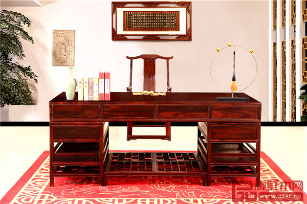 富寶軒紅木產(chǎn)品《明式辦公臺(tái)》