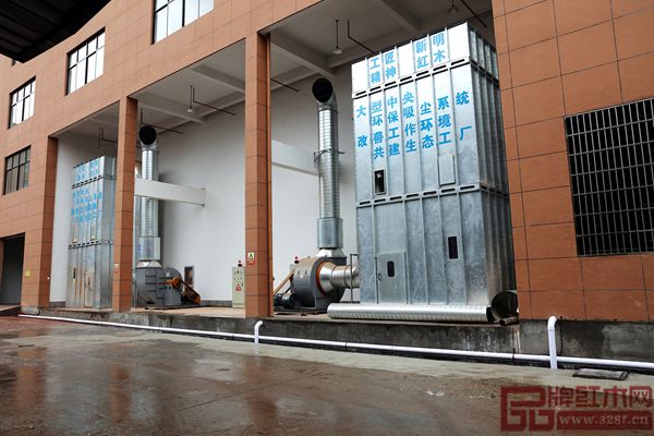 新明紅木大型中央環(huán)保吸塵系統(tǒng) 新明紅木大型中央環(huán)保吸塵系統(tǒng)