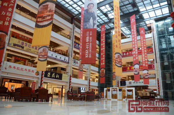 第四屆東陽紅博會(huì)設(shè)立五大主題展館，匯集眾多全國一線紅木品牌