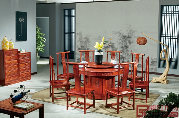 水雨軒緬甸花梨《南國(guó)風(fēng)光圓臺(tái)》