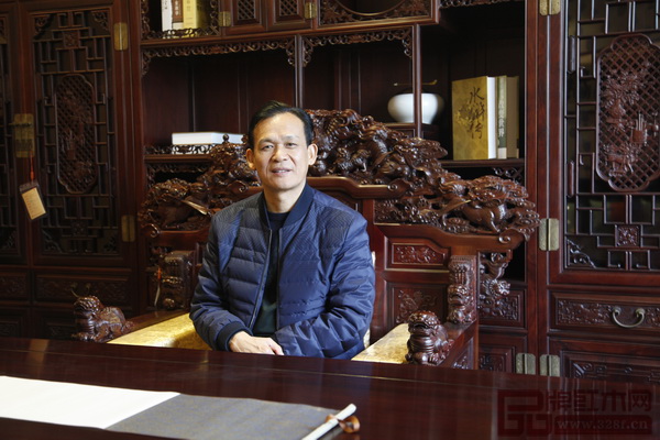 海強紅木董事長馬海榮堅持做精品不將就 海強紅木董事長馬海榮堅持做精品不將就