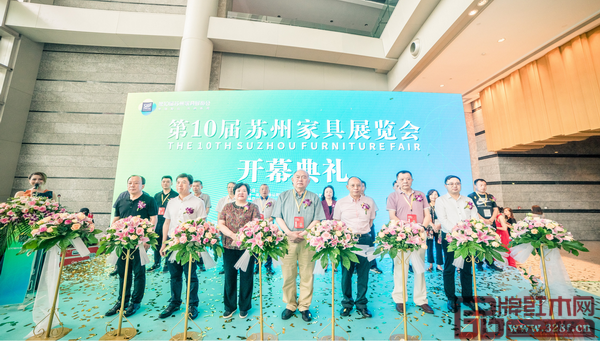 6月30日,第10屆蘇州家具展覽會(huì)于主會(huì)場蘇州國際博覽中心隆重開幕 6月30日,第10屆蘇州家具展覽會(huì)于主會(huì)場蘇州國際博覽中心隆重開幕