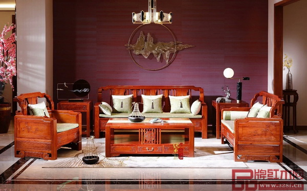 純本森活新展廳一角