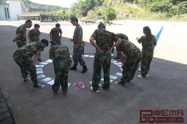 豐精彩的活動(dòng)讓華廈·大不同精英們?nèi)硇耐度? align= 豐精彩的活動(dòng)讓華廈·大不同精英們?nèi)硇耐度? width=