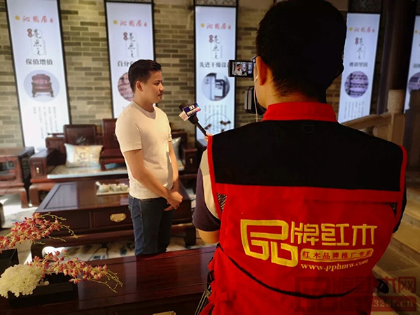 沁園居總經(jīng)理張澤彬接受采訪