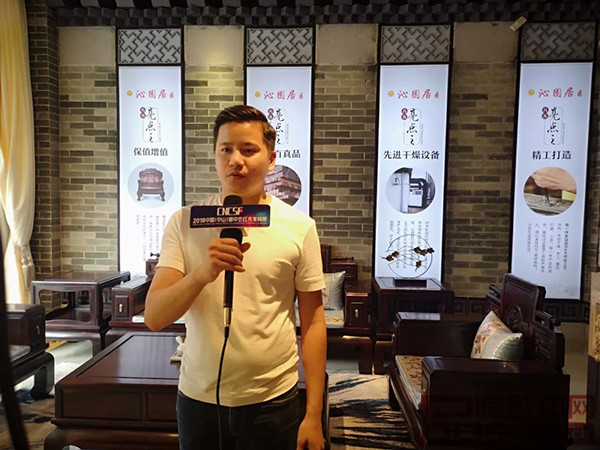 沁園居總經(jīng)理張澤彬接受采訪