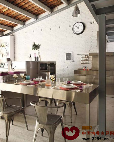 巴塞羅那的古典家具裝飾設(shè)計