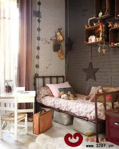 巴塞羅那的古典家具裝飾設(shè)計