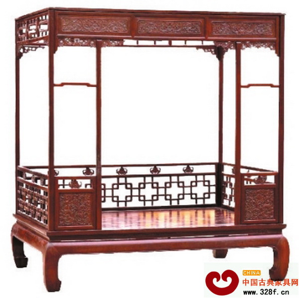 清中期紅木雕西番蓮架子床