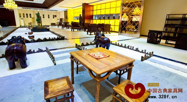 洛陽市古典紅木家具博物館館內(nèi)展示