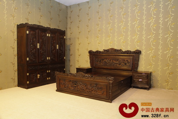 紅寶軒紅木參展的黑酸枝家具