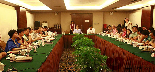 東作家具品牌企業(yè)聯(lián)盟會議現(xiàn)場