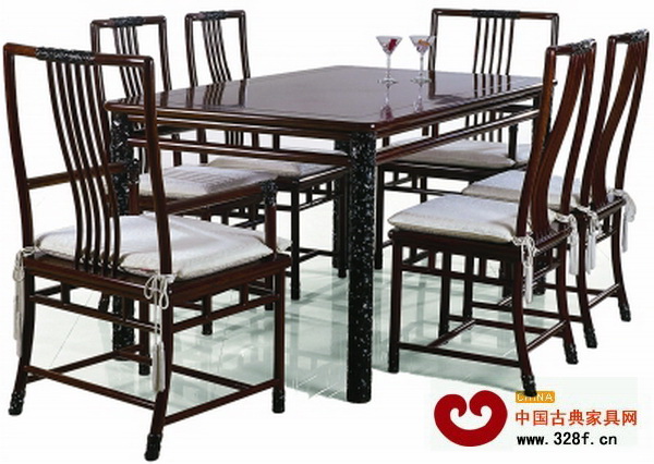 紅酸枝東方餐臺