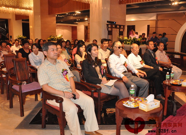 首屆‘紅文化’交流會現(xiàn)場