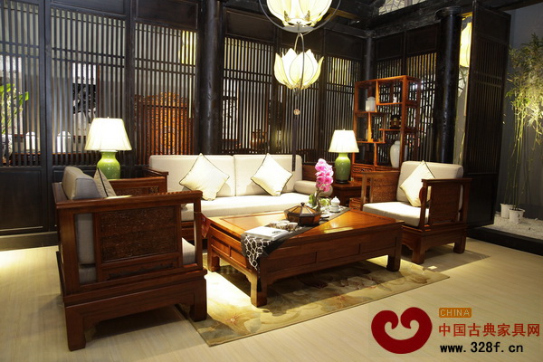 形模遠(yuǎn)自流沙至,鑄出今回更精致。(戴為紅木供圖)