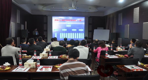 浙江大學(xué)MEBA2013春季班異地課堂探討紅木企業(yè)人力資源管理