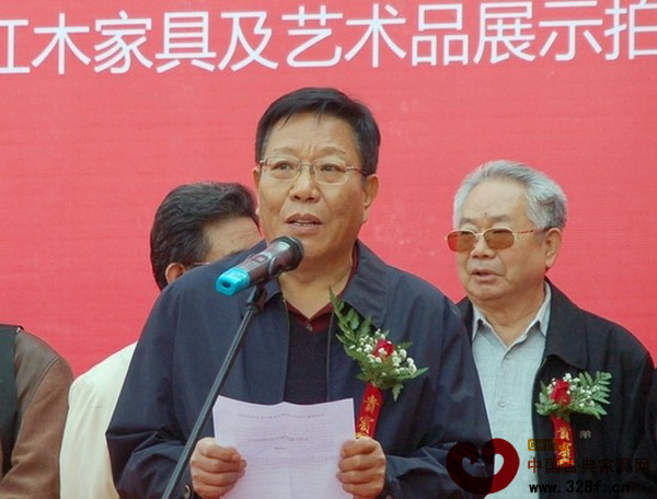 河北高遠集團董事長高鎖柱發(fā)表講話