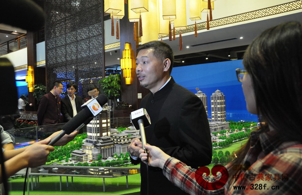 啟動(dòng)儀式后,紅博城董事長林孟禮接受媒體