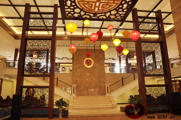 鴻發(fā)家具展廳一角