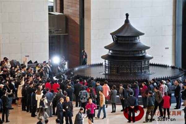 古建模型展開幕,吸引了眾多參觀者