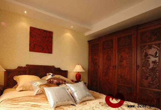 簡(jiǎn)約浪漫混搭  點(diǎn)睛中式元素的時(shí)尚空間