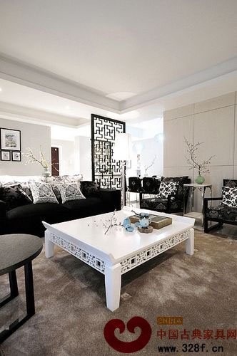 客廳,用了很多鏤空的元