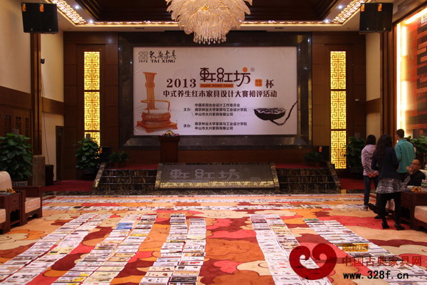 初評活動現(xiàn)場,作品整齊擺放