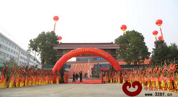 美聯(lián)家私溫州紅木文化藝術(shù)館開放儀式現(xiàn)場(chǎng)