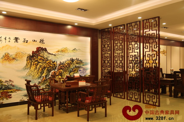 木緣紅木館展廳一角