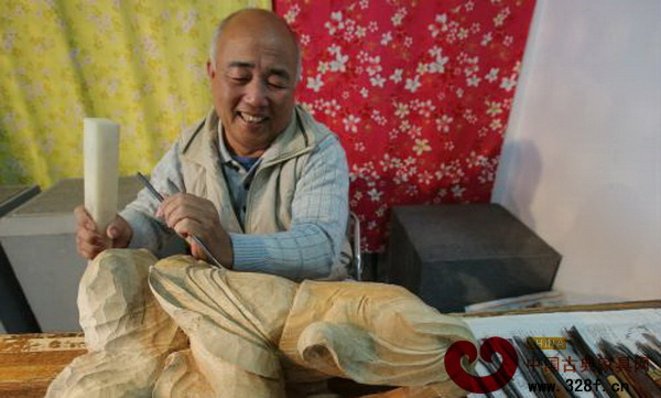 雕刻家現(xiàn)場(chǎng)創(chuàng)作