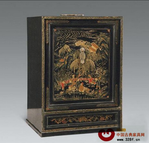 清代黑漆金彩百寶箱