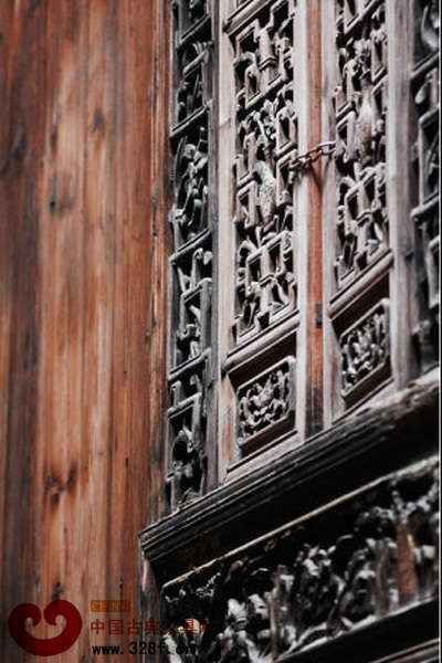 盧村木雕樓的精美木雕