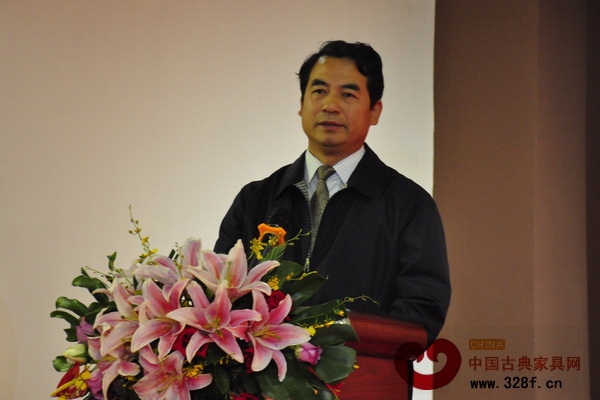 中國(guó)林產(chǎn)工業(yè)協(xié)會(huì)執(zhí)行會(huì)長(zhǎng)王滿