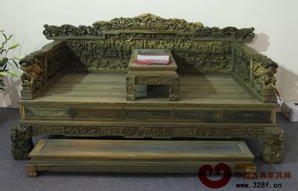 隆興泰——綠檀百子羅漢床