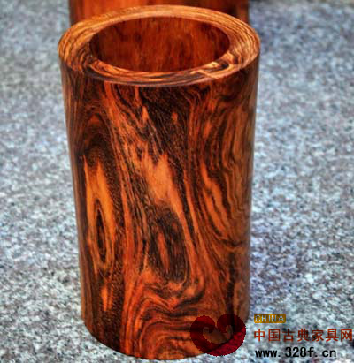 大葉黃花梨木制品